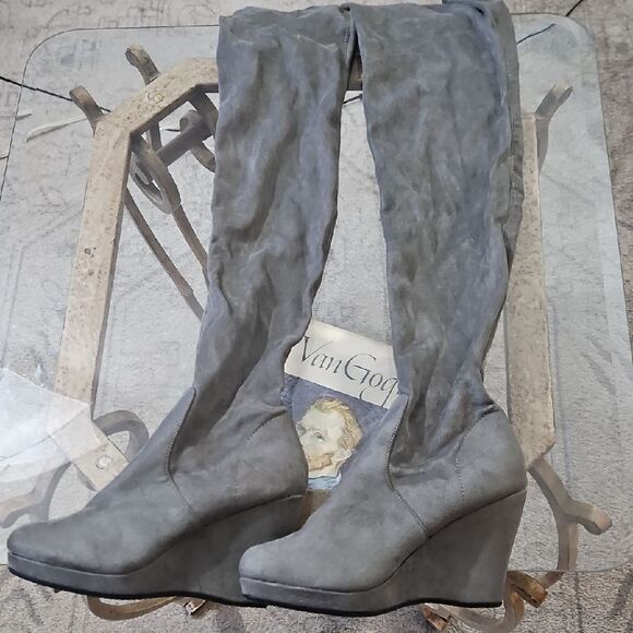 Gray Faux Suede WedgeOver Knee Boots Size 8 - Picture 1 of 10
